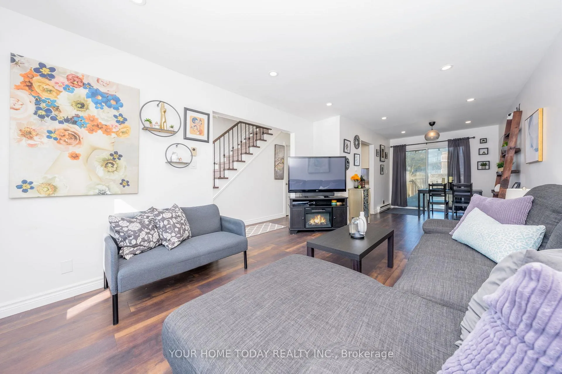 Photo 6 of Unit 29, 108 Sinclair Avenue, Halton Hills, Georgetown — HOMEH