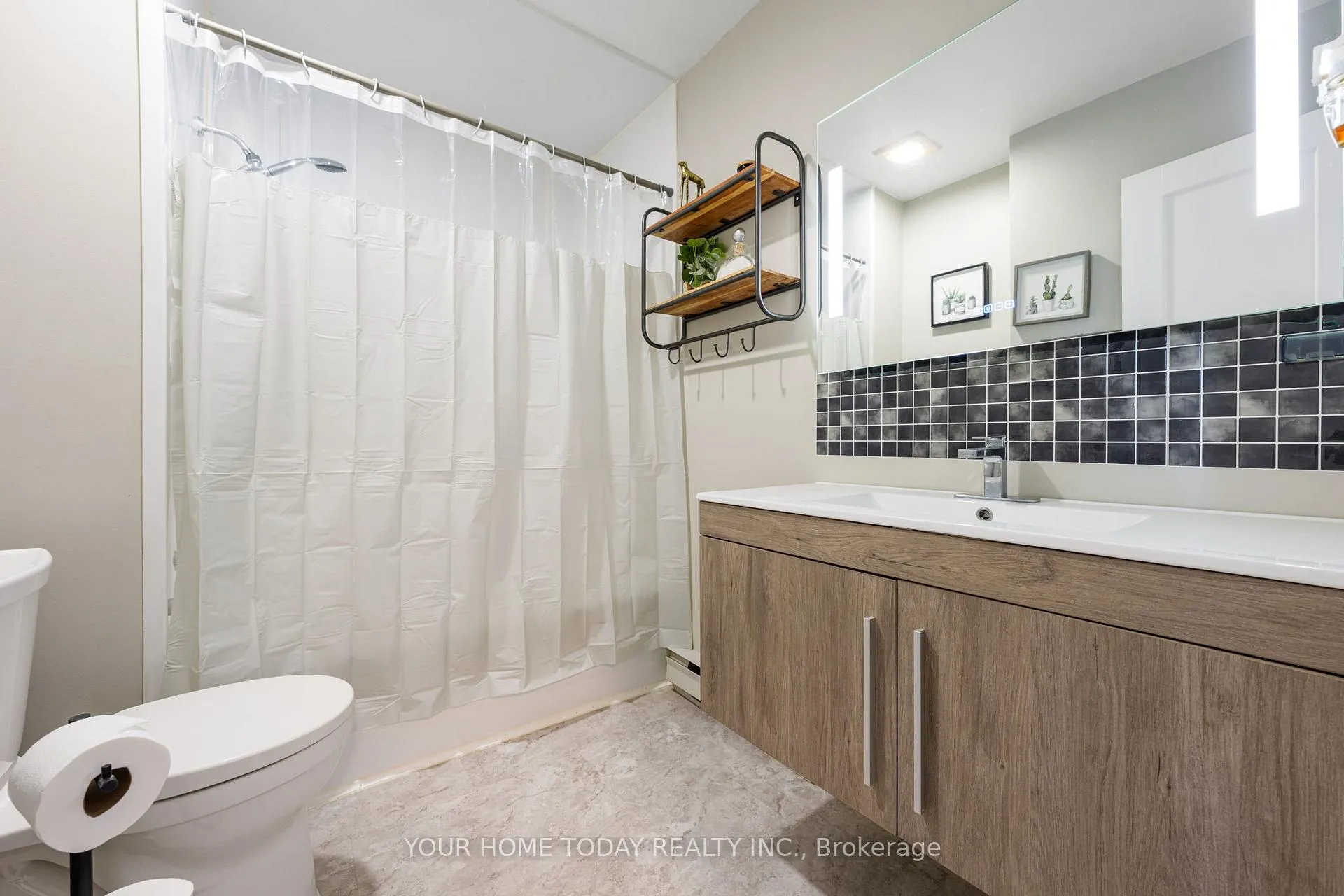 Photo 17 of Unit 29, 108 Sinclair Avenue, Halton Hills, Georgetown — HOMEH