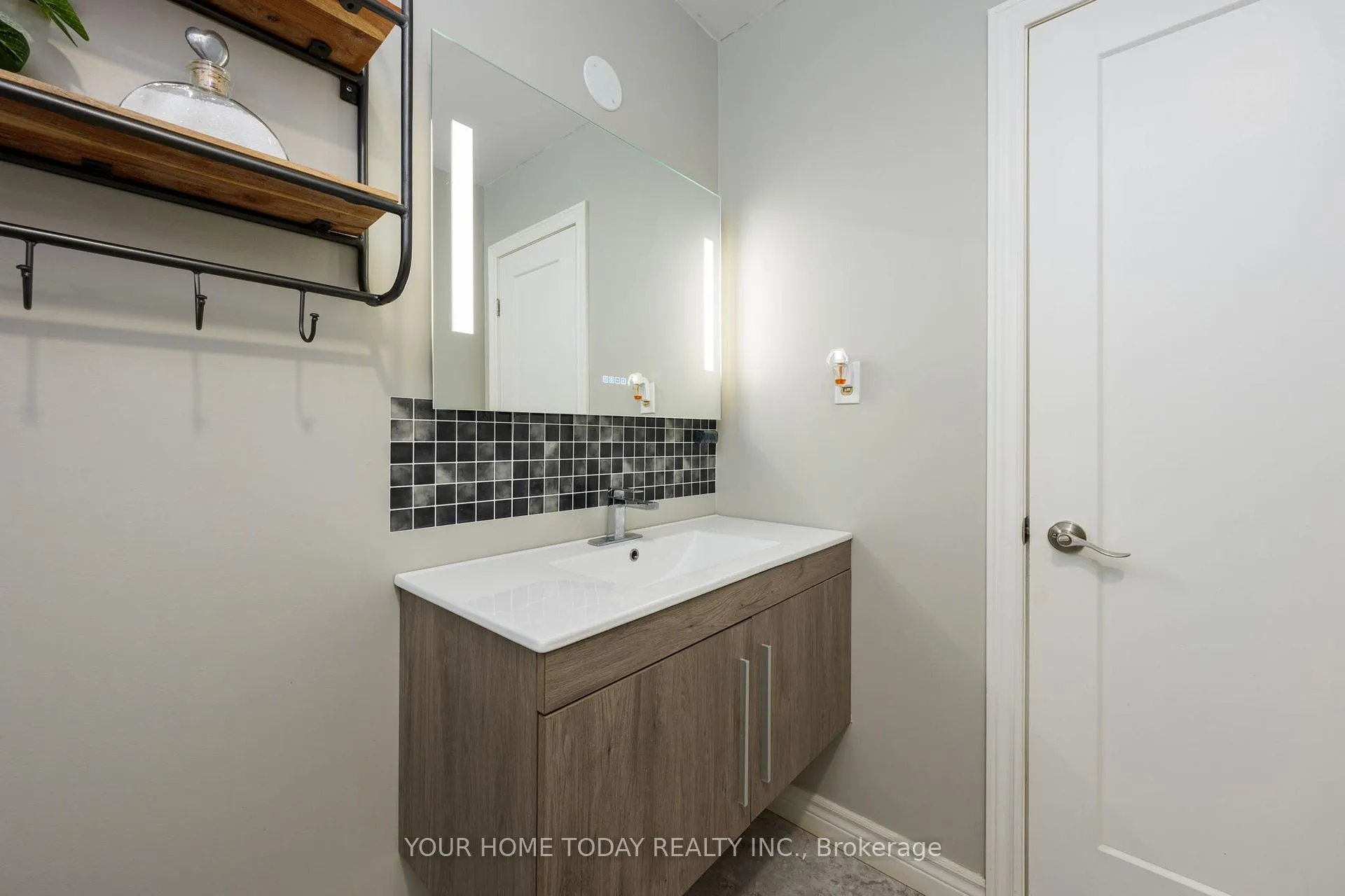 Photo 18 of Unit 29, 108 Sinclair Avenue, Halton Hills, Georgetown — HOMEH