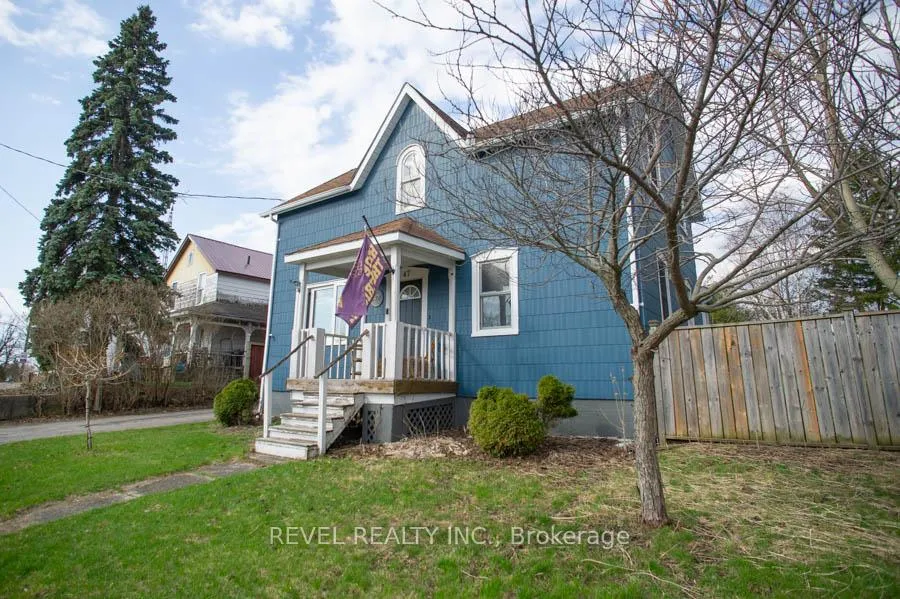 Photo 3 of 47 Simcoe Street, Brant, Brantford Twp — HOMEH