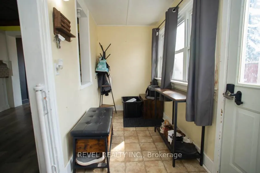 Photo 12 of 47 Simcoe Street, Brant, Brantford Twp — HOMEH