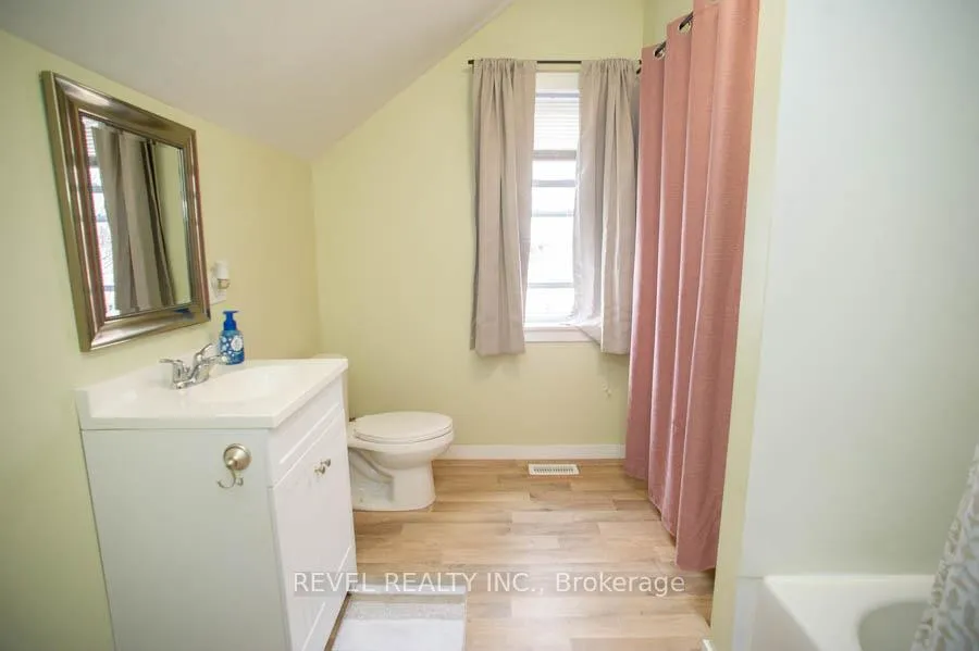 Photo 23 of 47 Simcoe Street, Brant, Brantford Twp — HOMEH