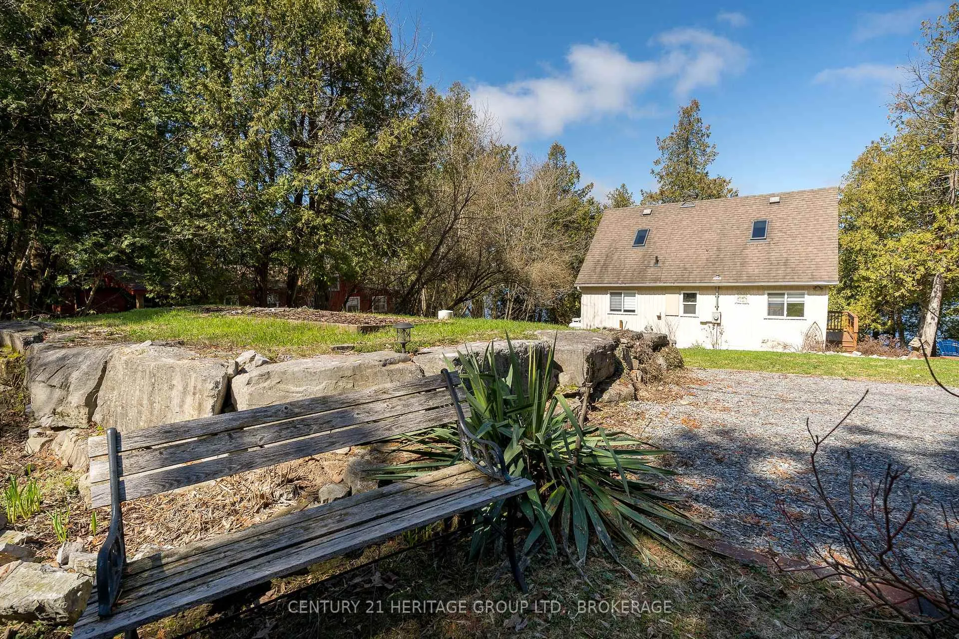 Photo 2 of 5064 Cedar Ridges Road, Frontenac, Frontenac South — HOMEH