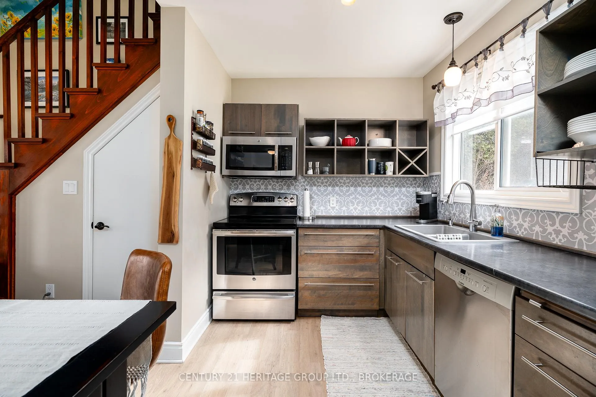 Photo 9 of 5064 Cedar Ridges Road, Frontenac, Frontenac South — HOMEH