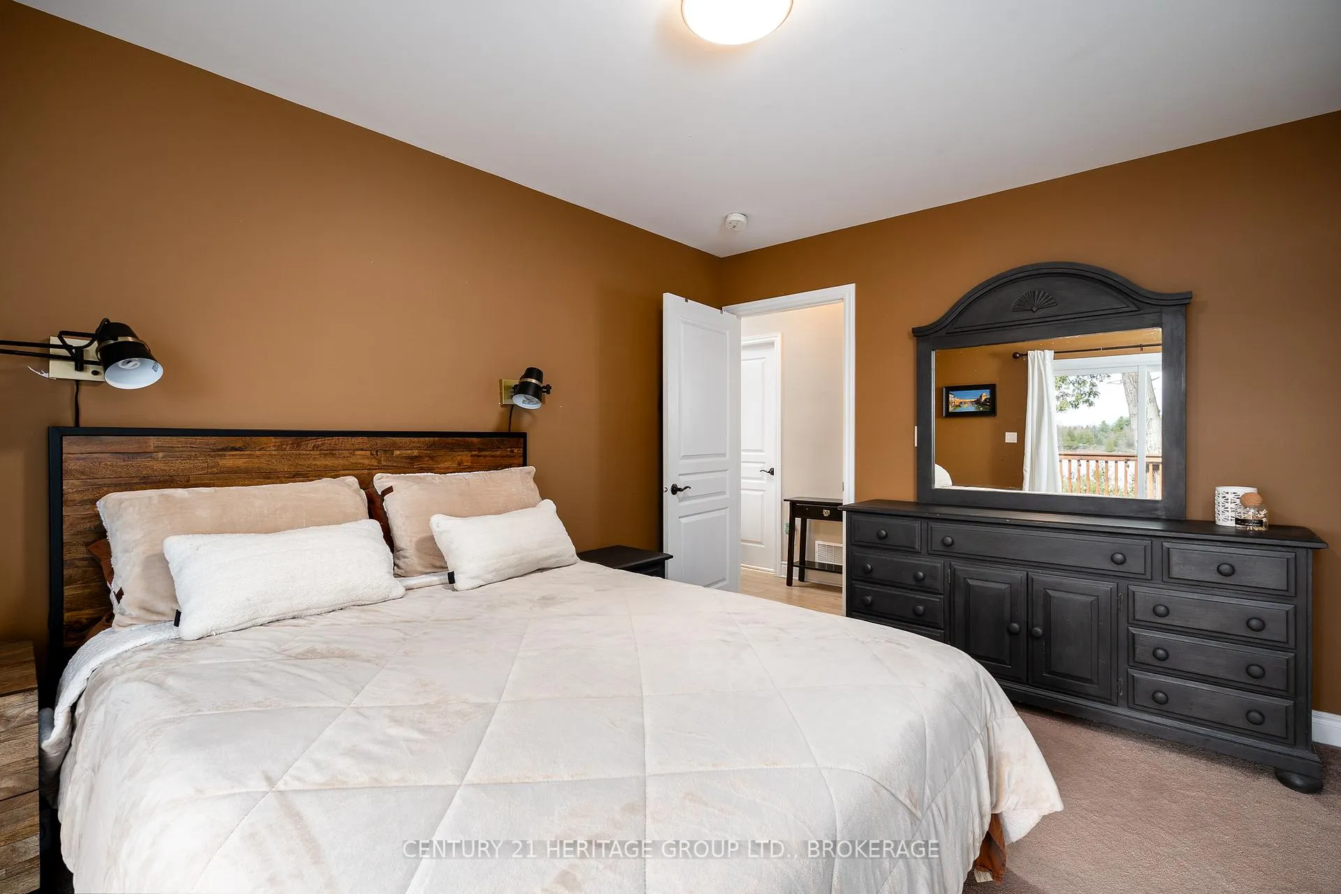 Photo 12 of 5064 Cedar Ridges Road, Frontenac, Frontenac South — HOMEH