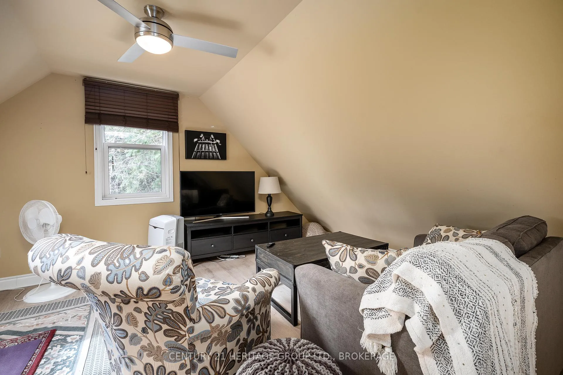 Photo 16 of 5064 Cedar Ridges Road, Frontenac, Frontenac South — HOMEH