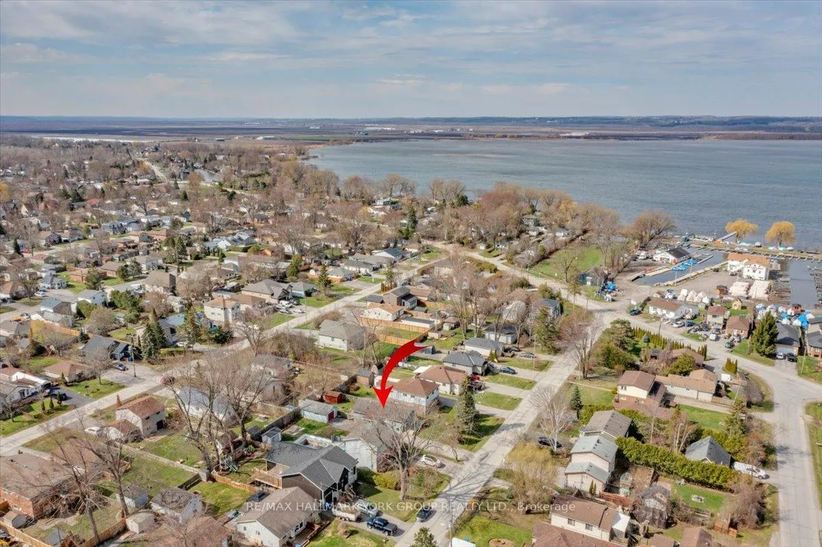 Photo 2 of 341 Pasadena Drive, Georgina, Keswick South — HOMEH