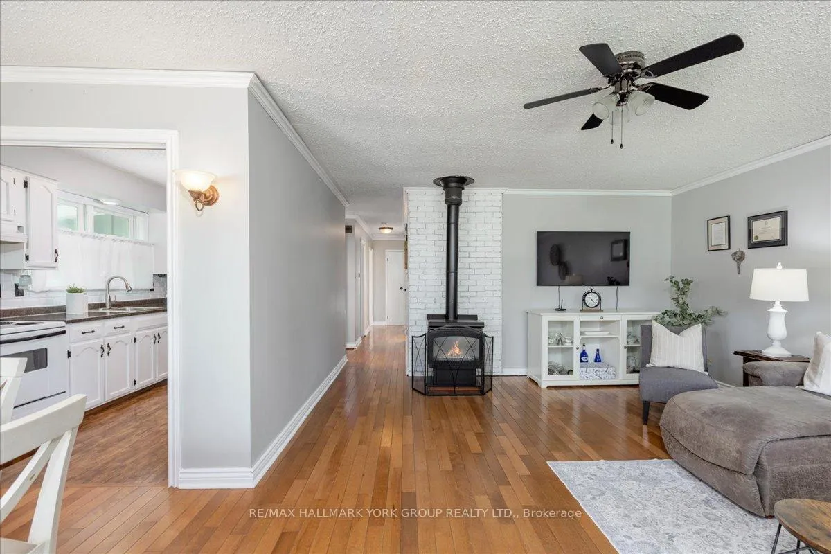 Photo 8 of 341 Pasadena Drive, Georgina, Keswick South — HOMEH
