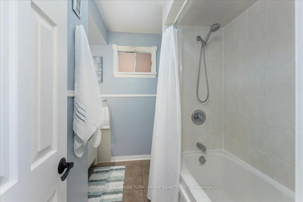 Photo 23 of 341 Pasadena Drive, Georgina, Keswick South — HOMEH