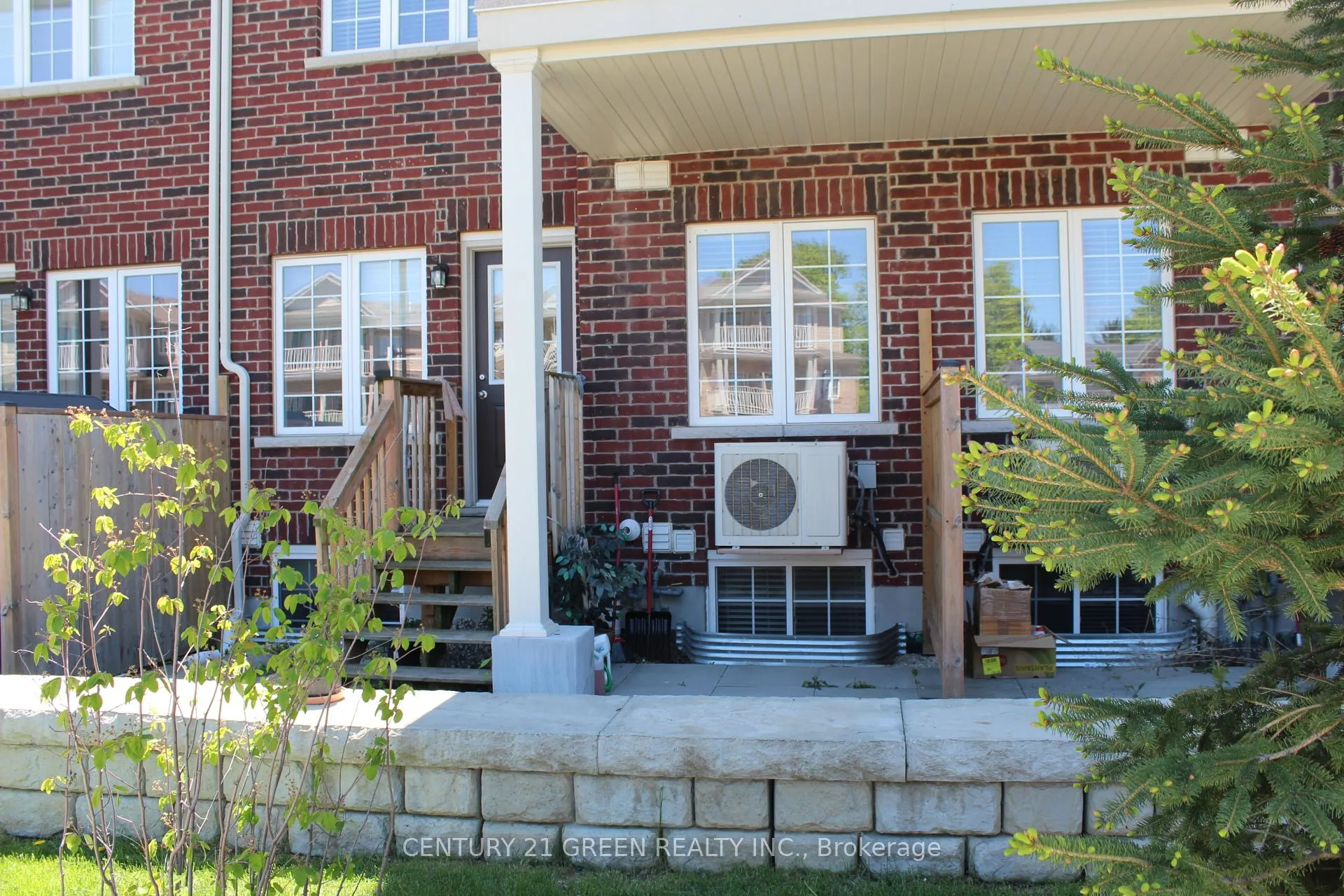 Photo 4 of Unit 32, 403 Westwood Drive, Kitchener — HOMEH