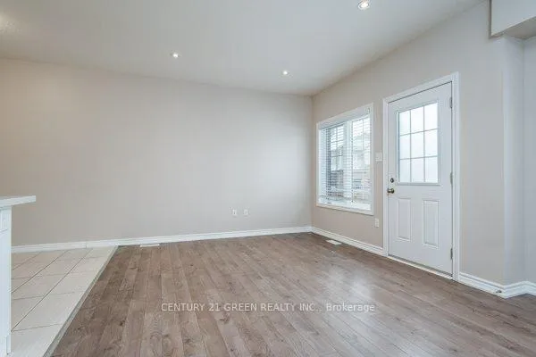Photo 16 of Unit 32, 403 Westwood Drive, Kitchener — HOMEH