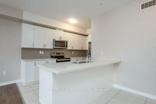 Photo 18 of Unit 32, 403 Westwood Drive, Kitchener — HOMEH
