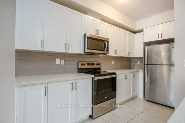 Photo 19 of Unit 32, 403 Westwood Drive, Kitchener — HOMEH