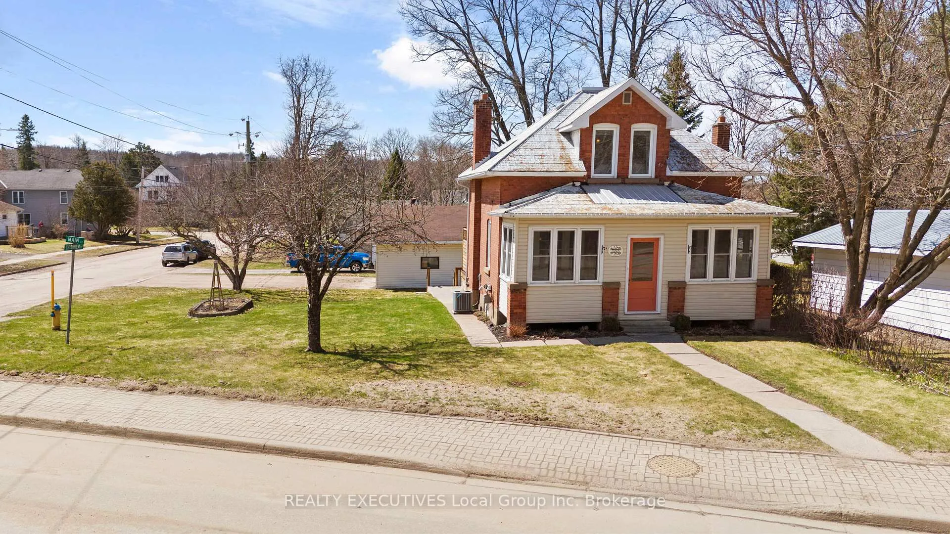 Photo 1 of 563 Main Street, Powassan — HOMEH