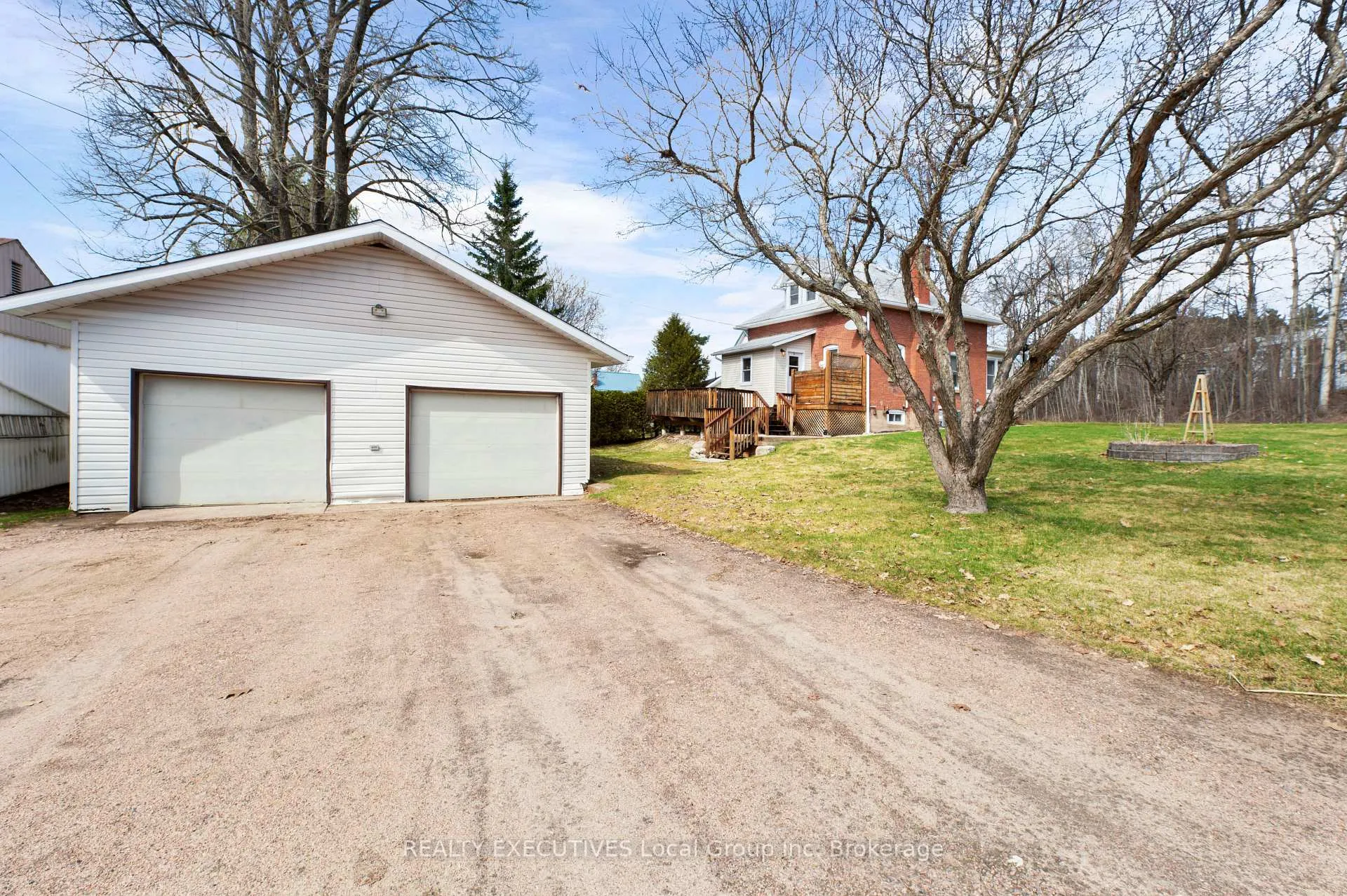 Photo 31 of 563 Main Street, Powassan — HOMEH