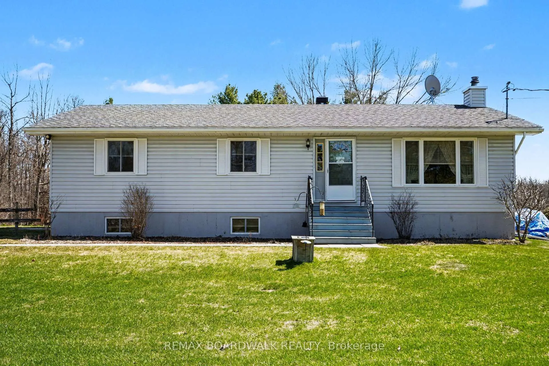 Photo 1 of 1283 Bathurst 5th Concession, Tay Valley, Bathurst/Burgess & Sherbrooke (Bathurst) Twp — HOMEH