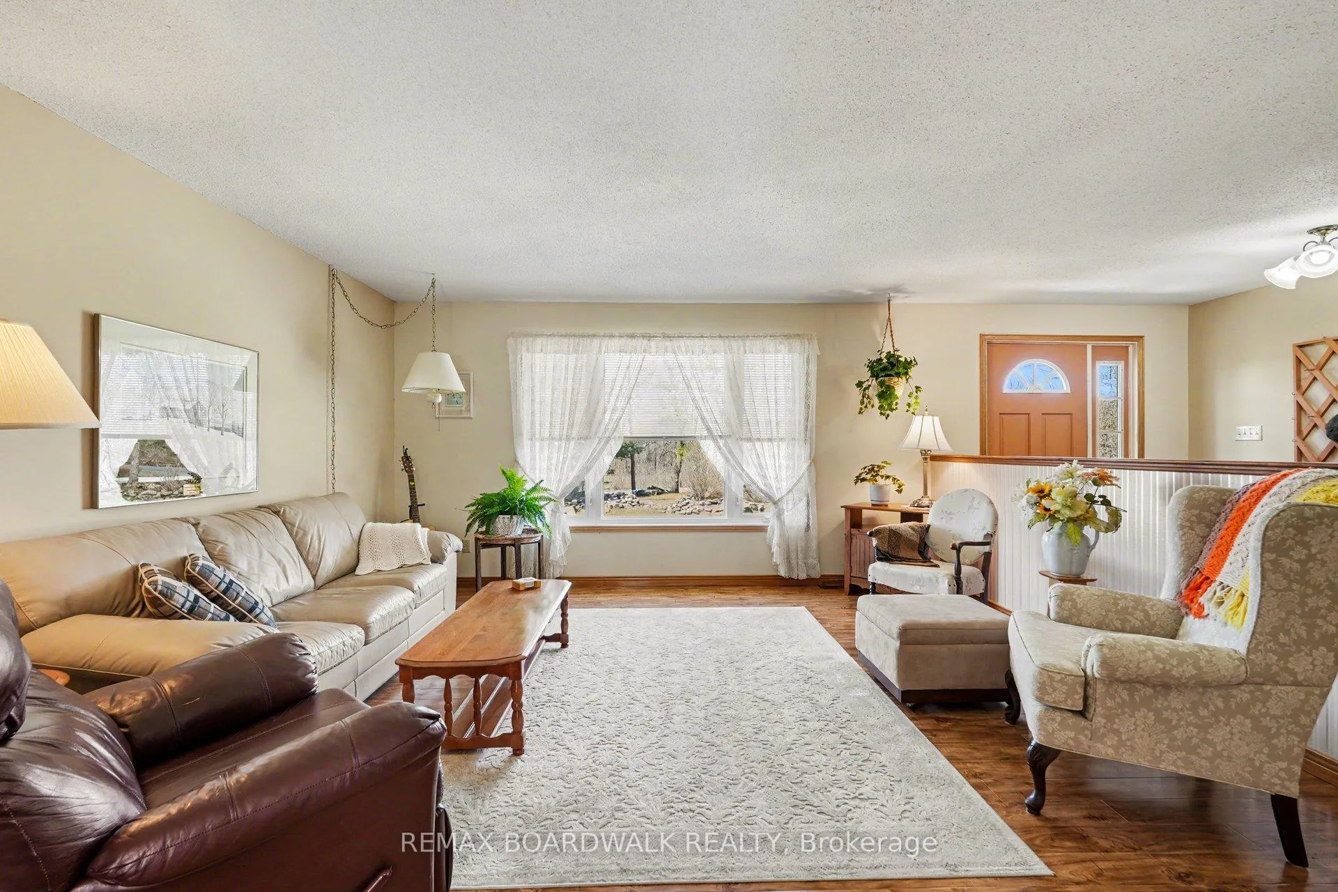 Photo 6 of 1283 Bathurst 5th Concession, Tay Valley, Bathurst/Burgess & Sherbrooke (Bathurst) Twp — HOMEH
