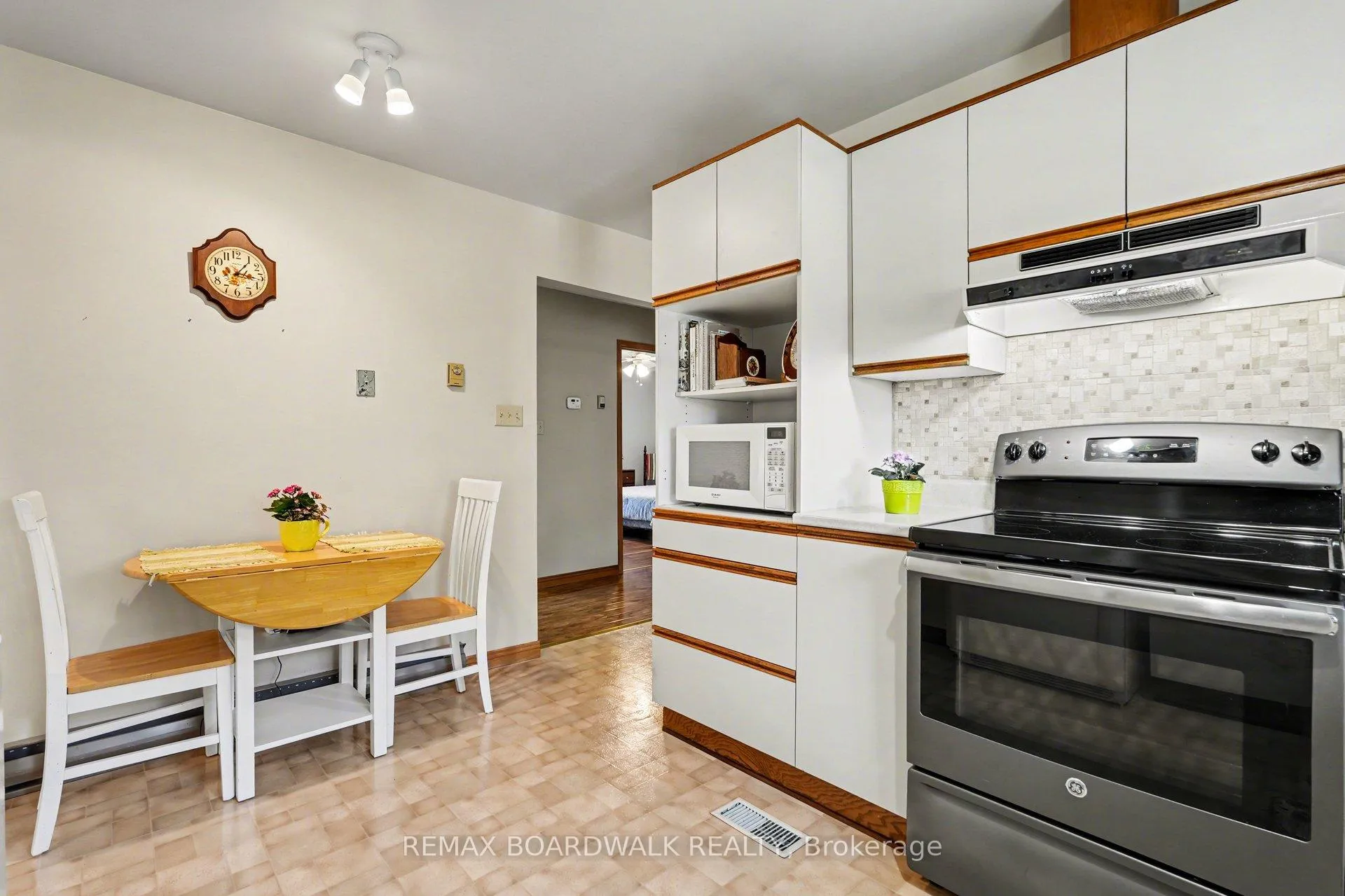 Photo 12 of 1283 Bathurst 5th Concession, Tay Valley, Bathurst/Burgess & Sherbrooke (Bathurst) Twp — HOMEH