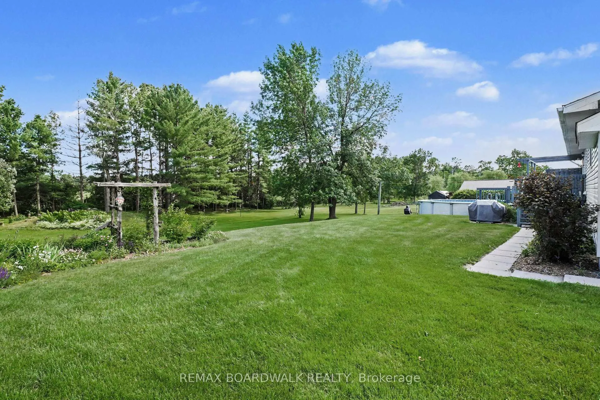 Photo 46 of 1283 Bathurst 5th Concession, Tay Valley, Bathurst/Burgess & Sherbrooke (Bathurst) Twp — HOMEH