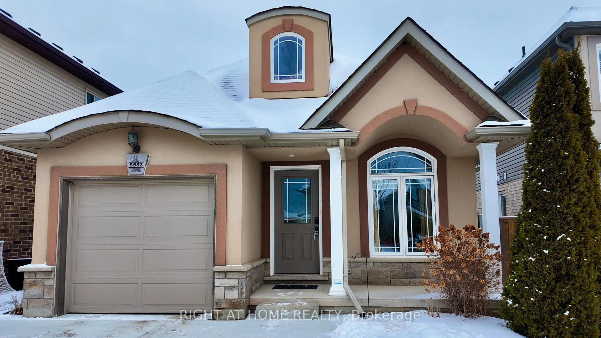Photo 1 of 8583 Jennifer Crescent N, Niagara Falls, Forestview — HOMEH