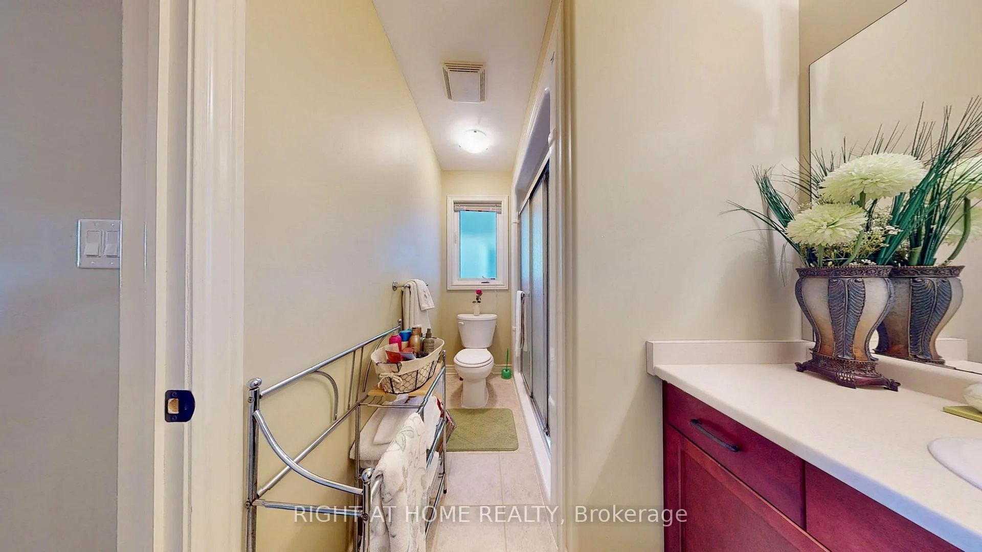 Photo 14 of 8583 Jennifer Crescent N, Niagara Falls, Forestview — HOMEH