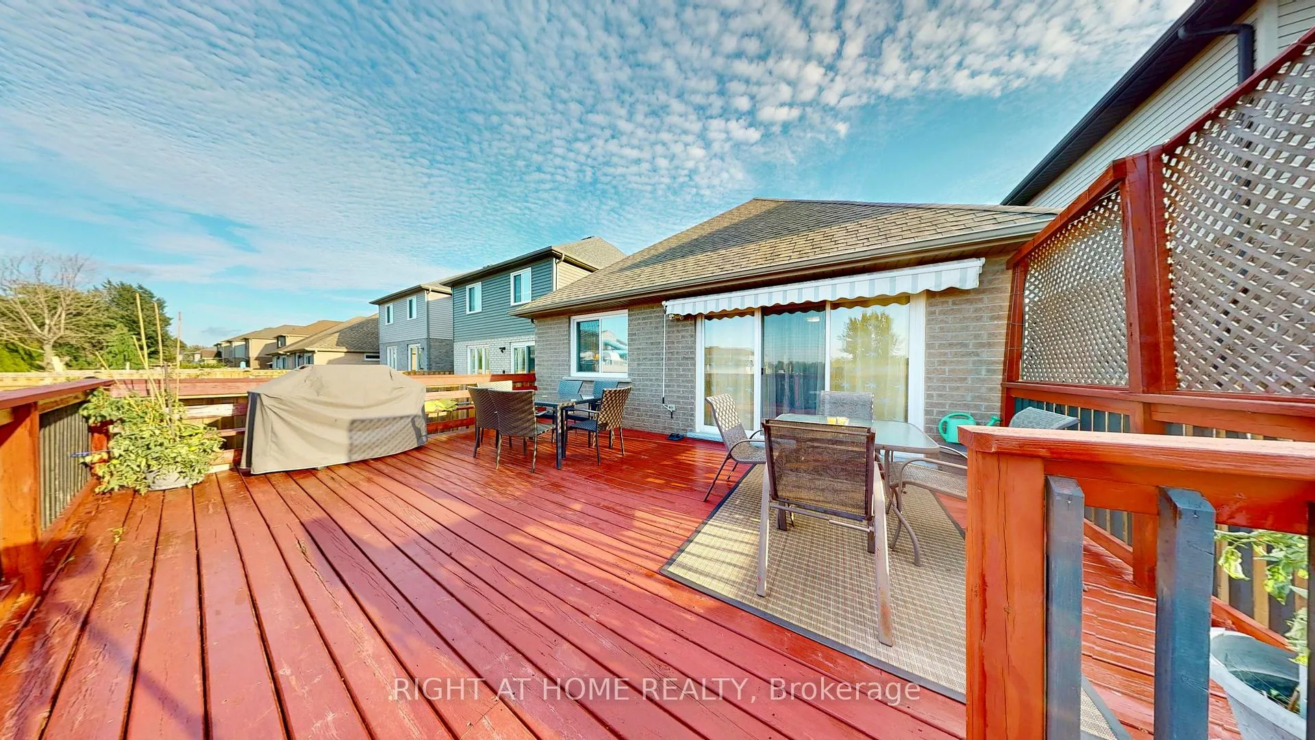 Photo 35 of 8583 Jennifer Crescent N, Niagara Falls, Forestview — HOMEH