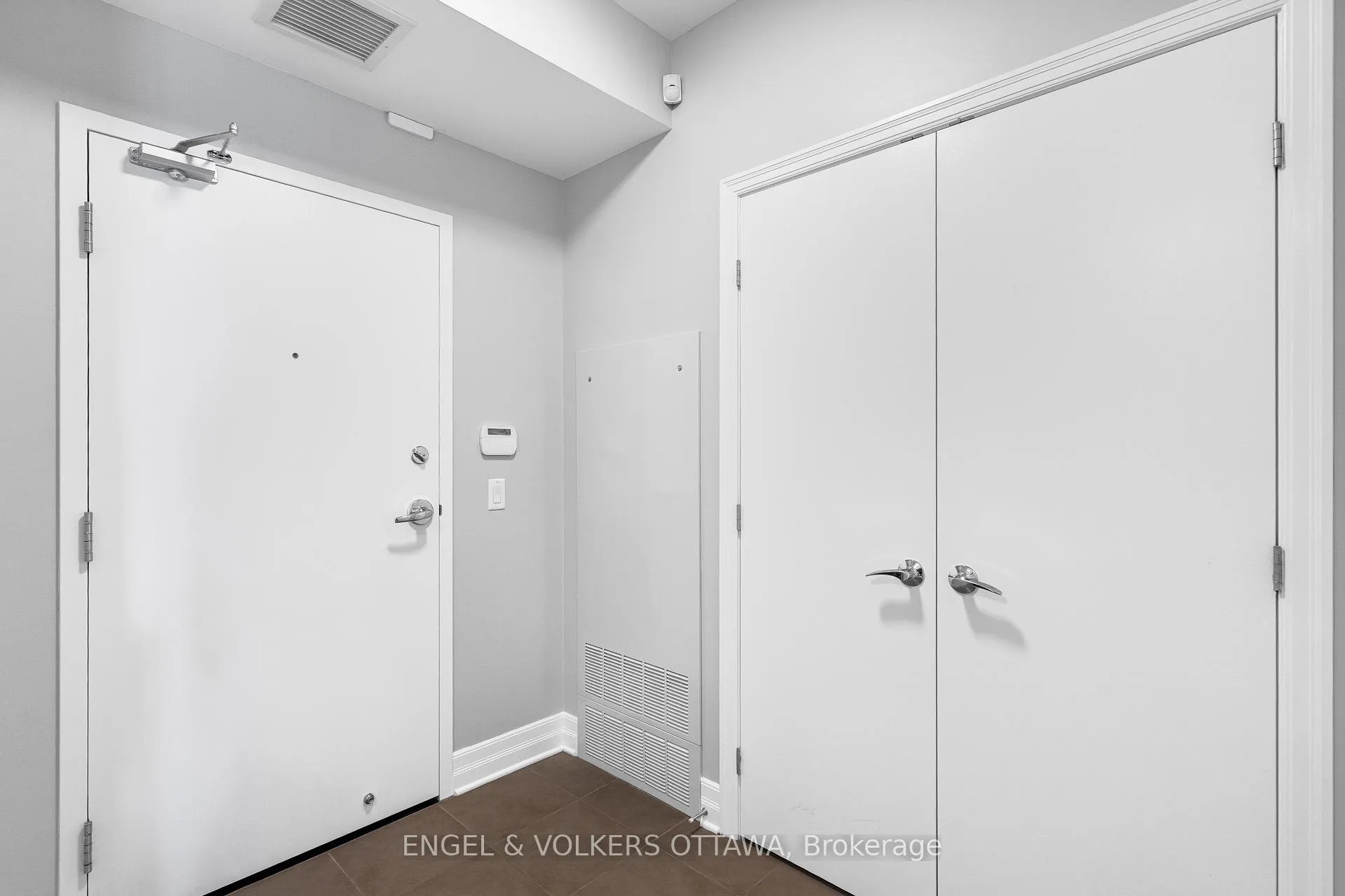 Photo 6 of Unit 1106, 75 Cleary Avenue, Ottawa, Woodroffe — HOMEH