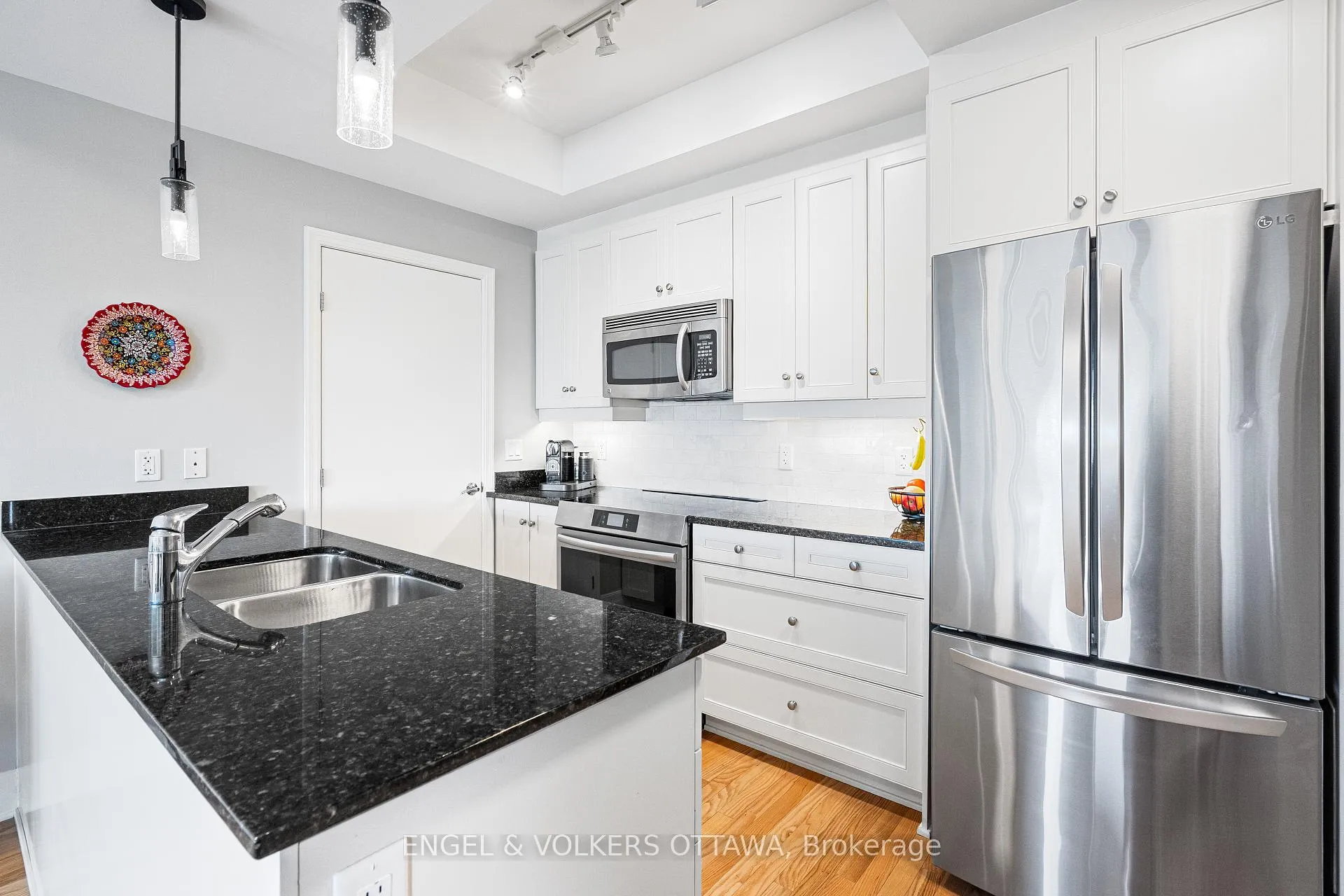 Photo 9 of Unit 1106, 75 Cleary Avenue, Ottawa, Woodroffe — HOMEH