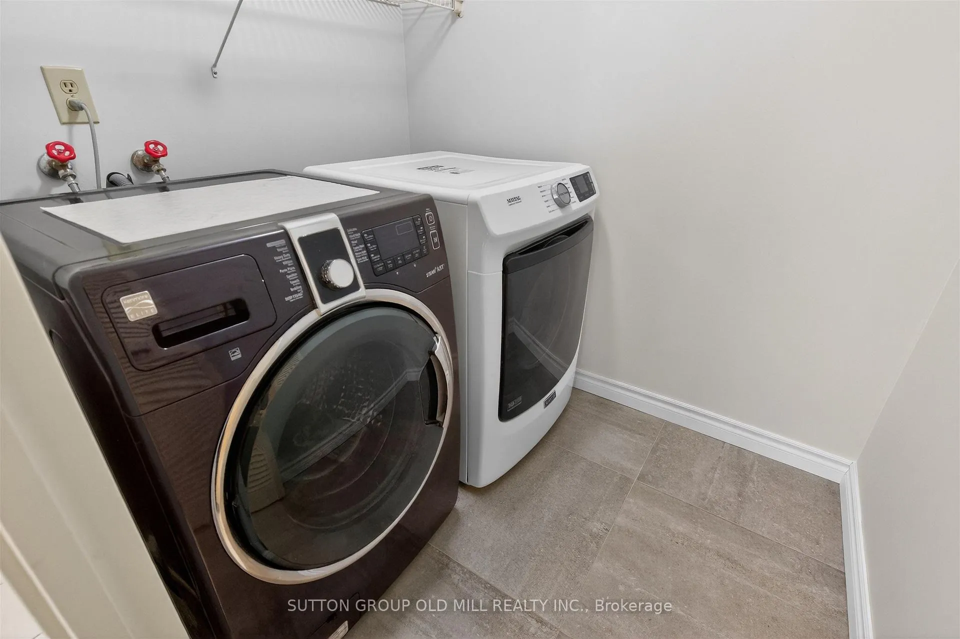 Photo 15 of Unit 613, 240 Scarlett Road, Toronto, Rockcliffe-Smythe — HOMEH
