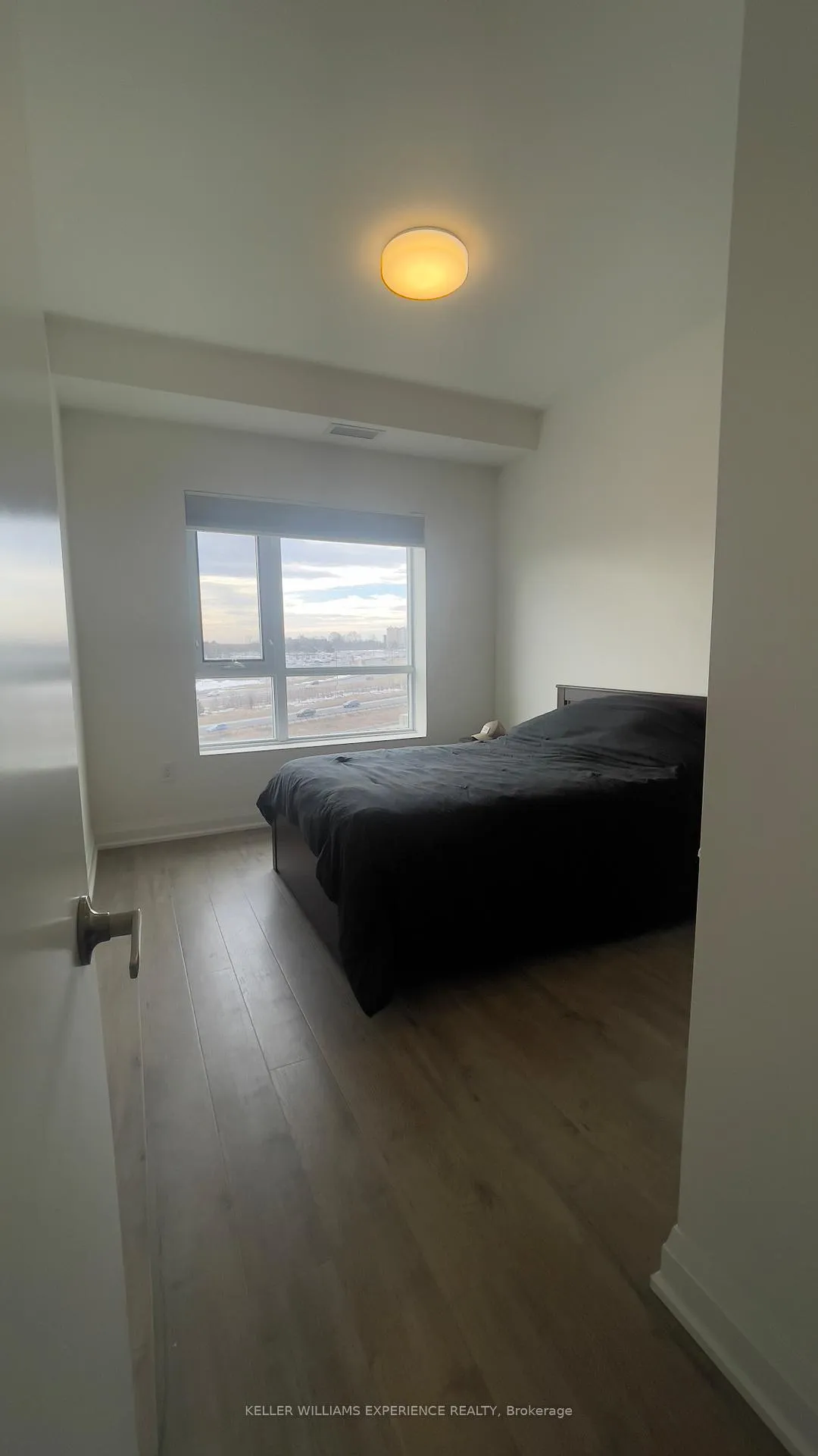 Photo 9 of Unit 1111, 58 Lakeside Terrace, Barrie, Little Lake — HOMEH