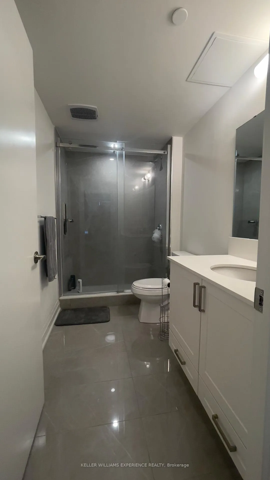 Photo 12 of Unit 1111, 58 Lakeside Terrace, Barrie, Little Lake — HOMEH