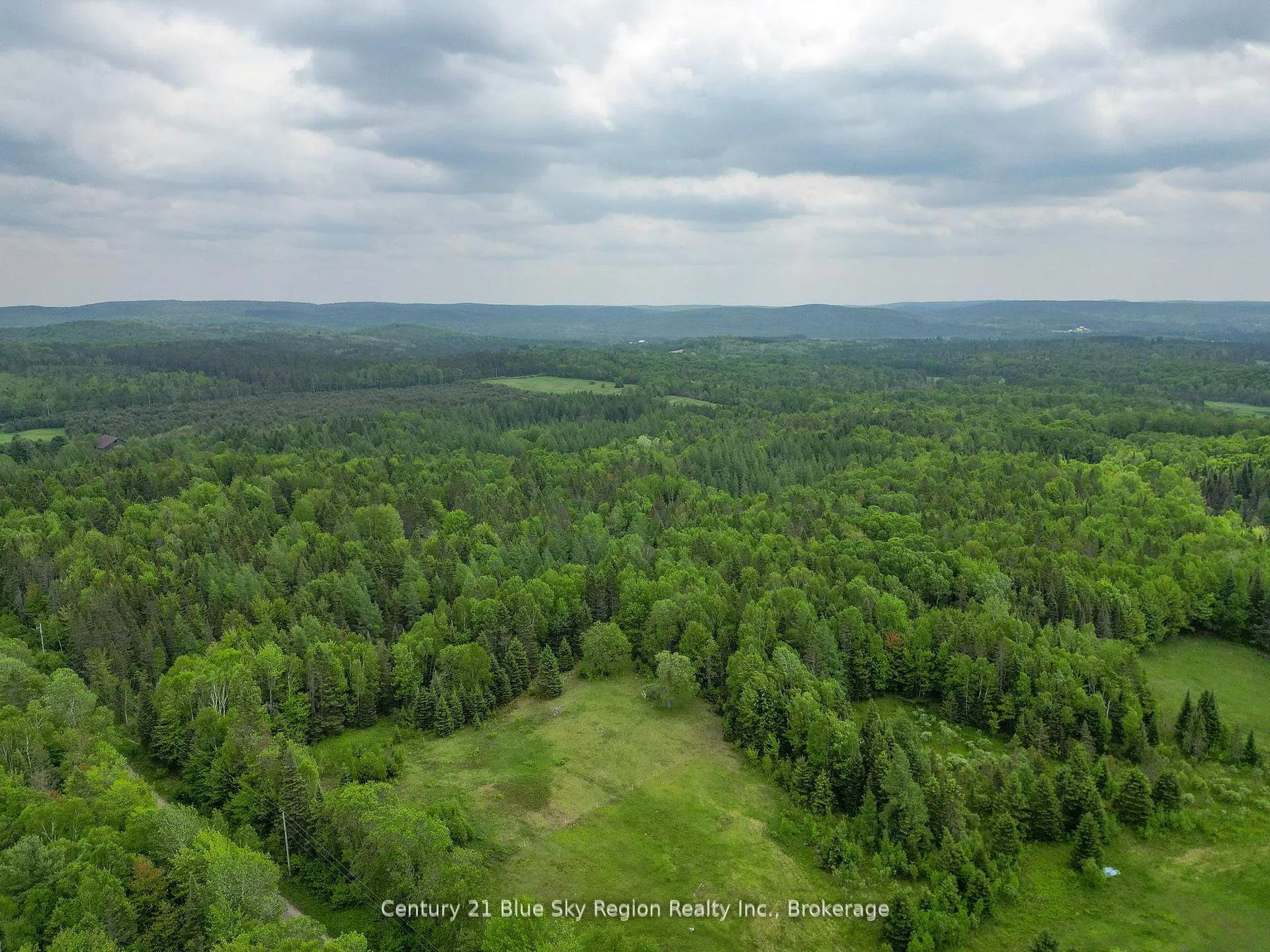 Photo 10 of 471 Weiler Line, Powassan — HOMEH