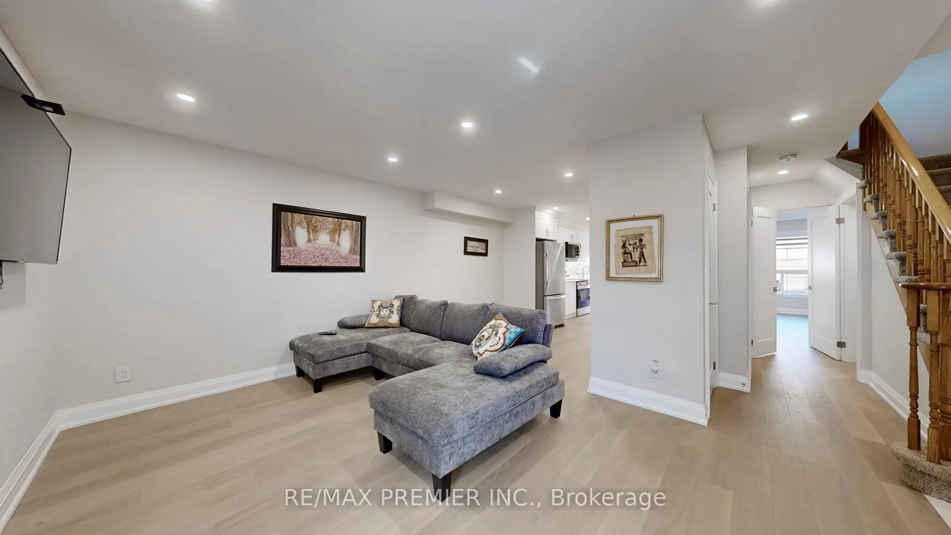 Photo 5 of 32 Weekes Drive, Ajax, Central West — HOMEH