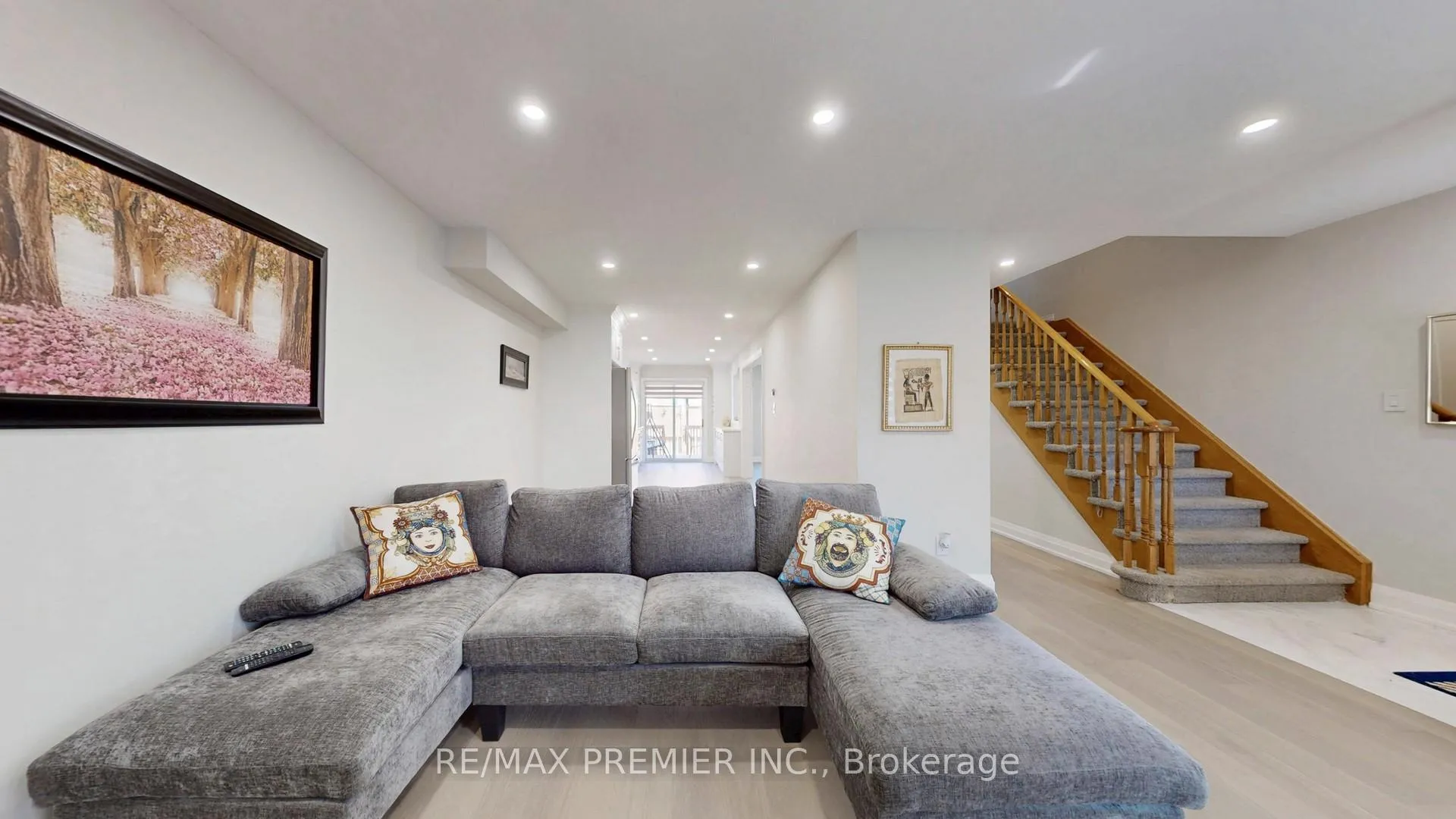 Photo 7 of 32 Weekes Drive, Ajax, Central West — HOMEH