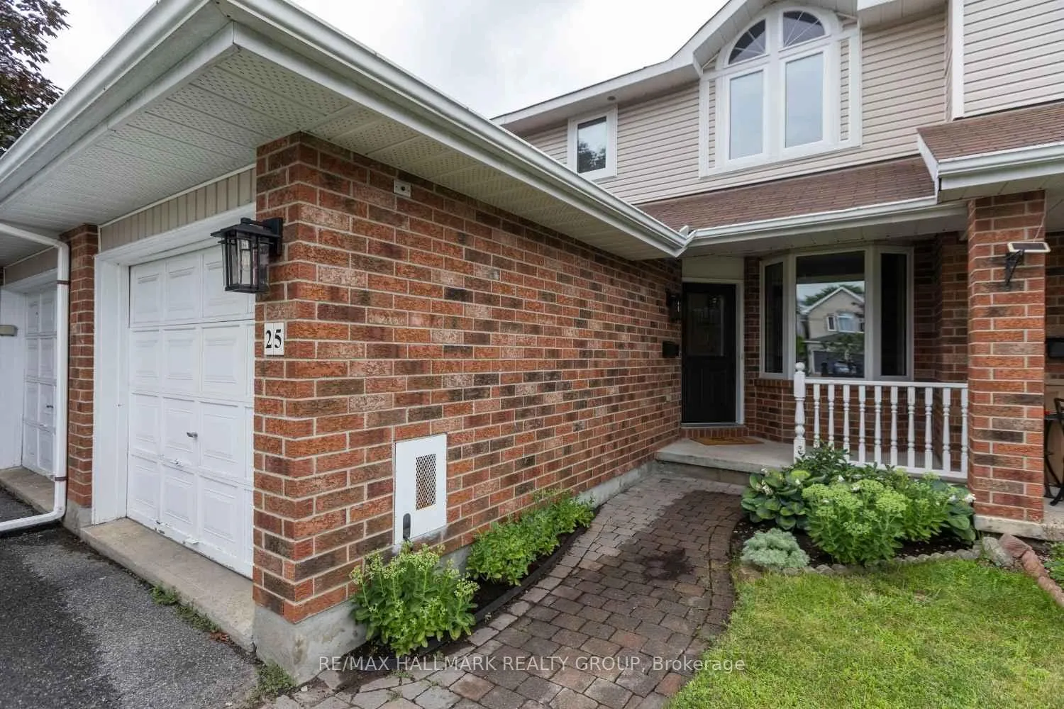 Photo 2 of 25 Oriska Way, Ottawa, Barrhaven - Longfields — HOMEH
