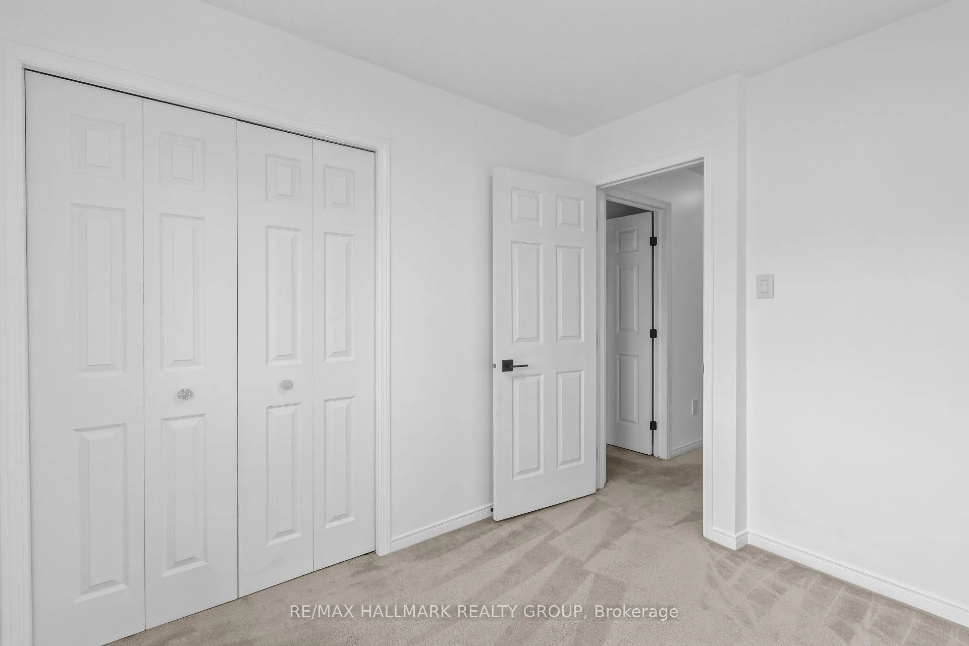 Photo 23 of 25 Oriska Way, Ottawa, Barrhaven - Longfields — HOMEH