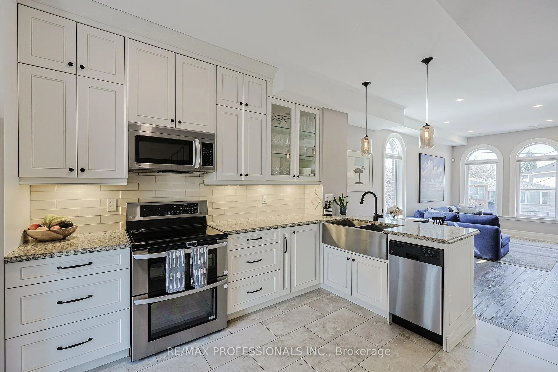 Photo 1 of 9B Harlton Crescent, Toronto, Keelesdale-Eglinton West — HOMEH