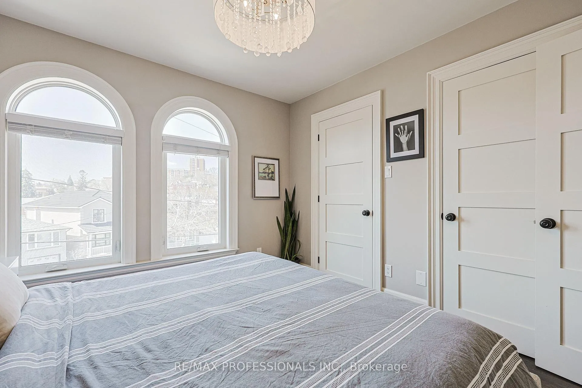 Photo 25 of 9B Harlton Crescent, Toronto, Keelesdale-Eglinton West — HOMEH