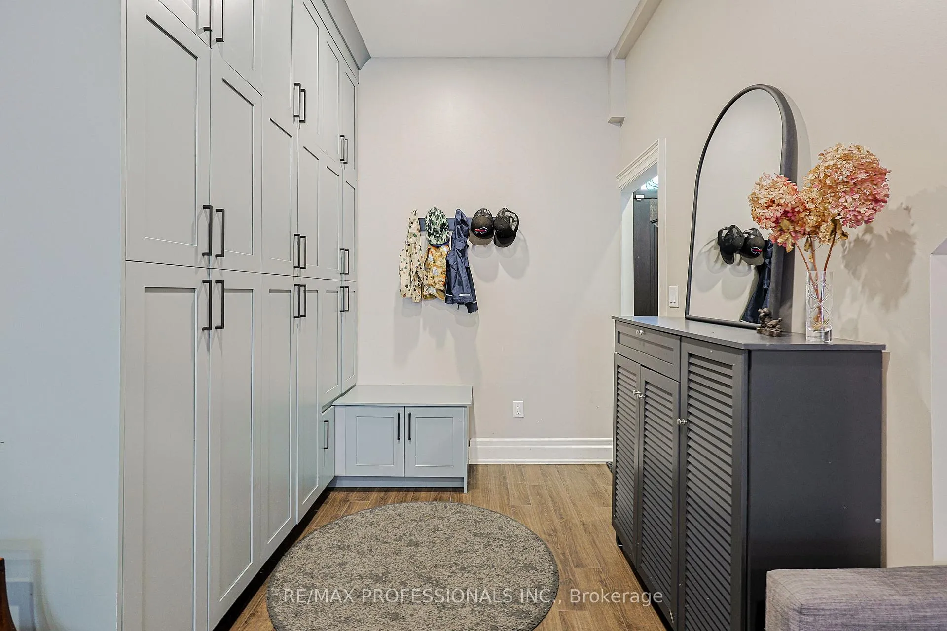 Photo 34 of 9B Harlton Crescent, Toronto, Keelesdale-Eglinton West — HOMEH