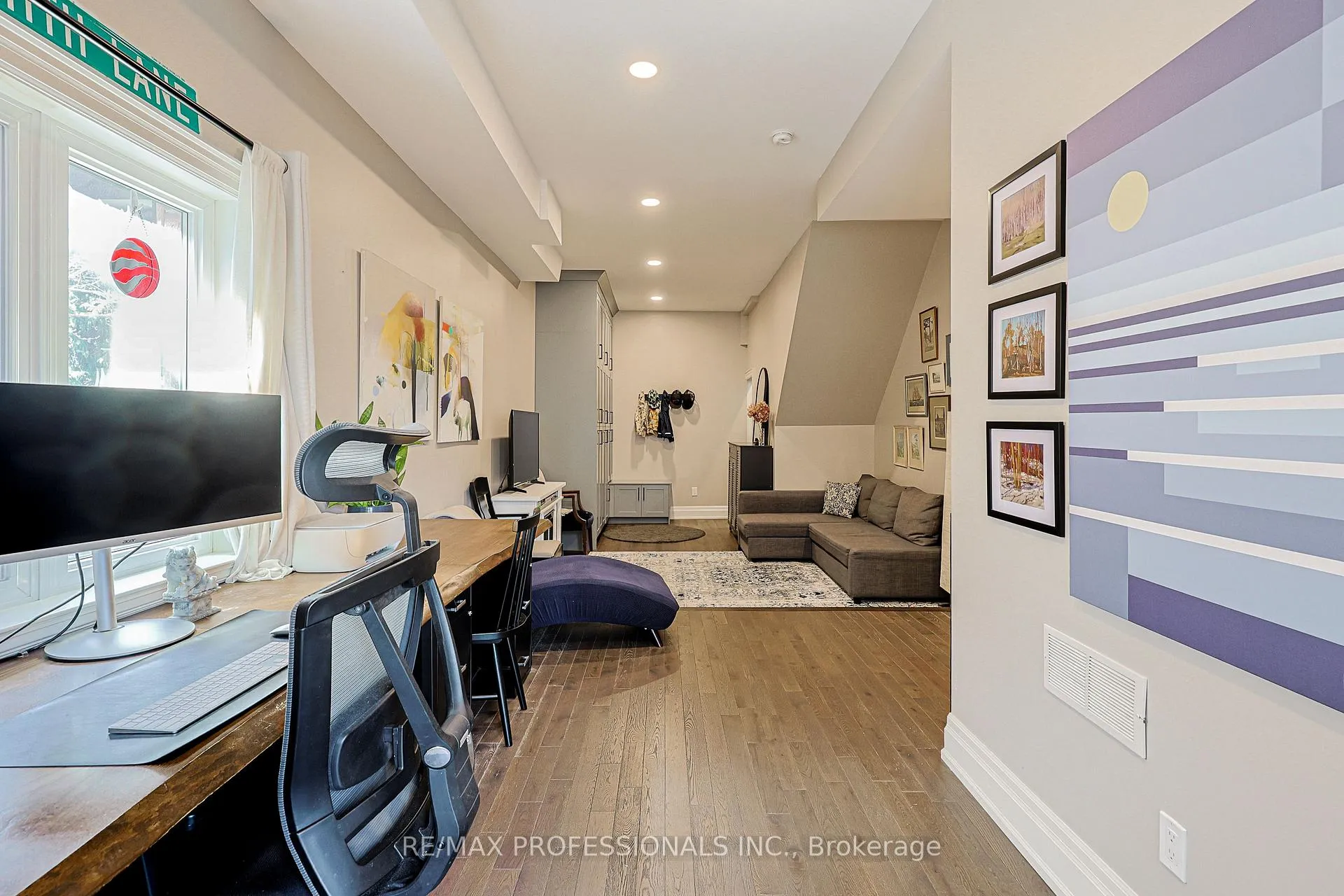 Photo 39 of 9B Harlton Crescent, Toronto, Keelesdale-Eglinton West — HOMEH