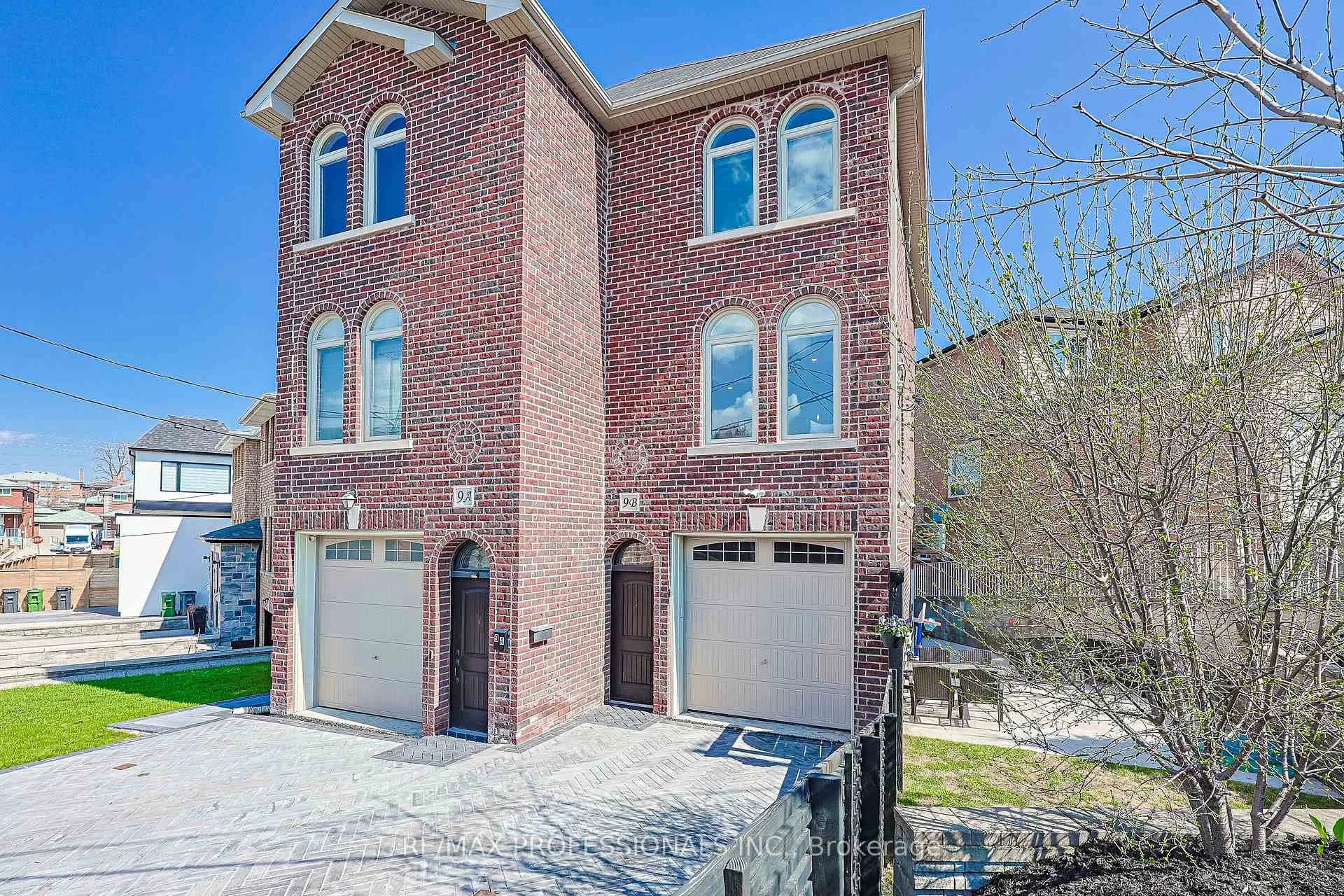 Photo 41 of 9B Harlton Crescent, Toronto, Keelesdale-Eglinton West — HOMEH