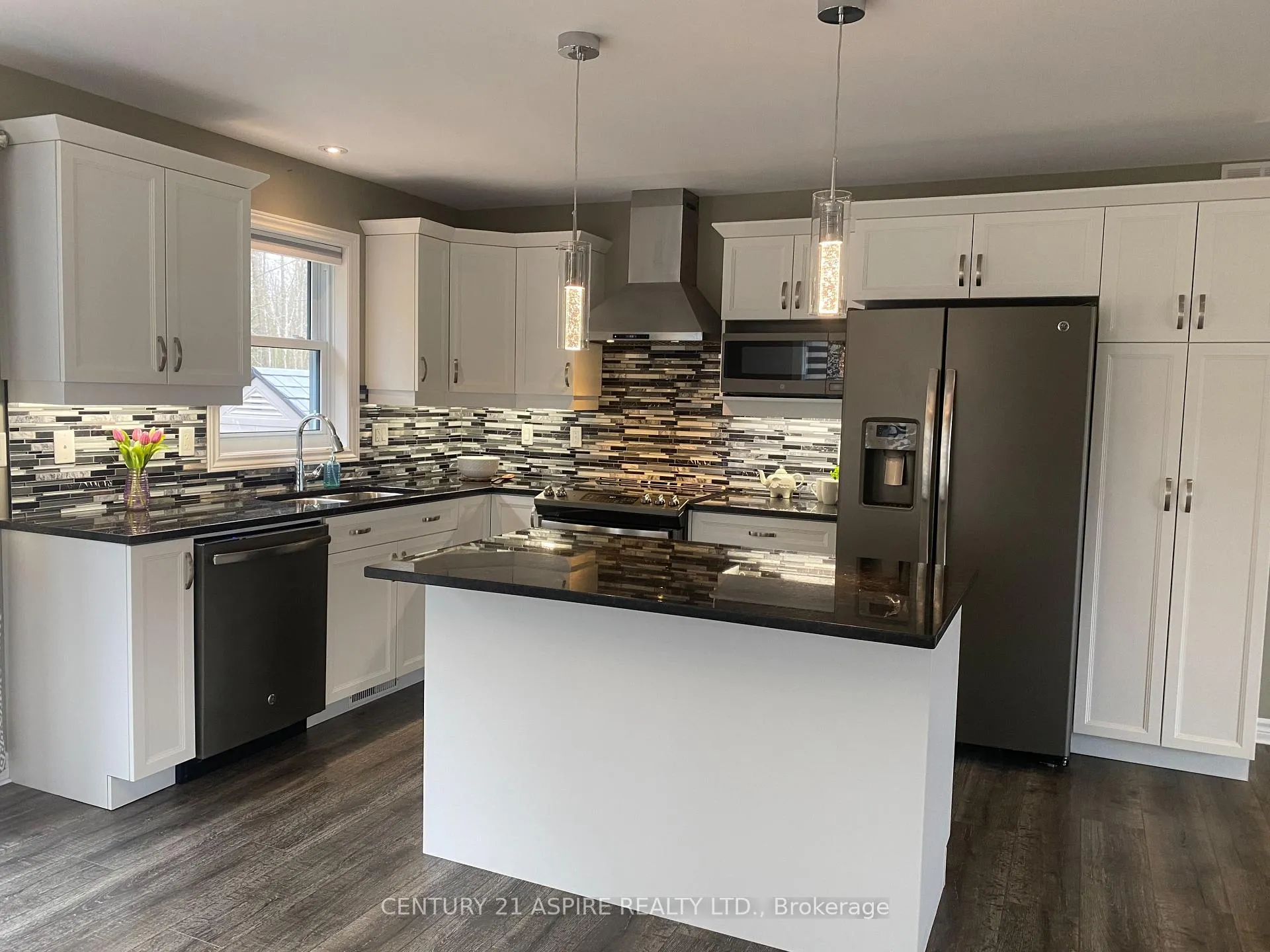 Photo 4 of 43 Dustin Drive, Petawawa — HOMEH