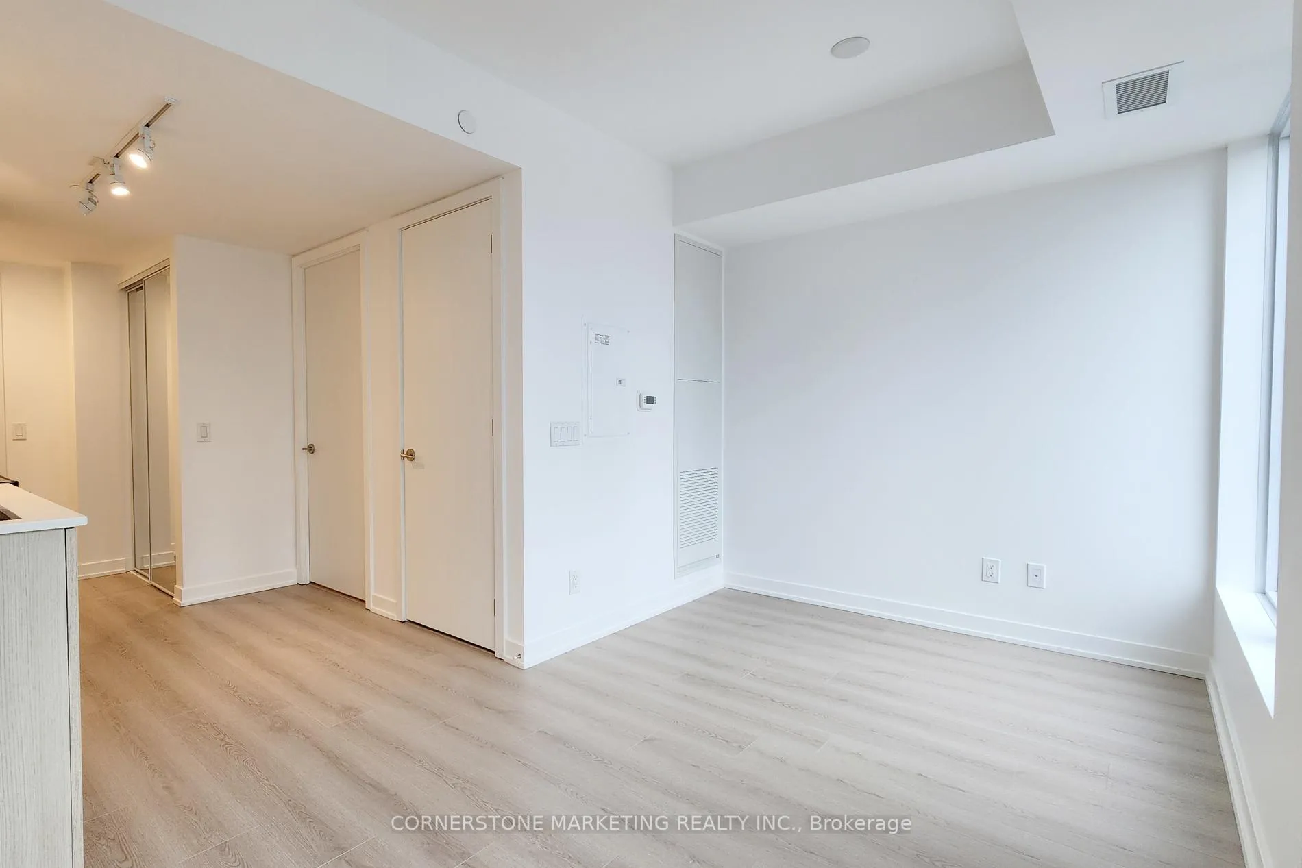 Photo 5 of Unit 1816, 100 Queen Street E, Toronto, Church-Yonge Corridor — HOMEH