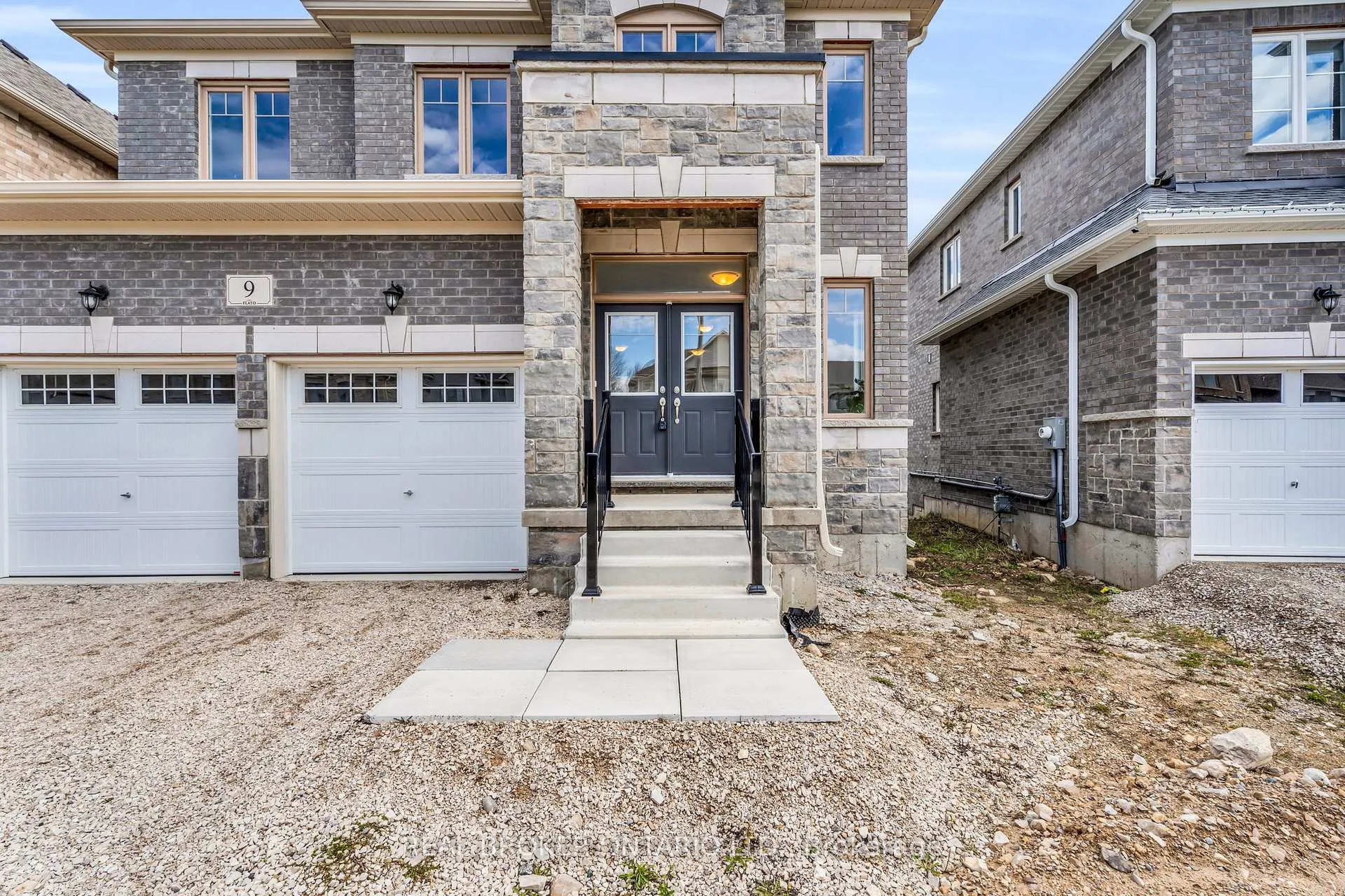 Photo 2 of 9 Aitchison Avenue, Southgate — HOMEH
