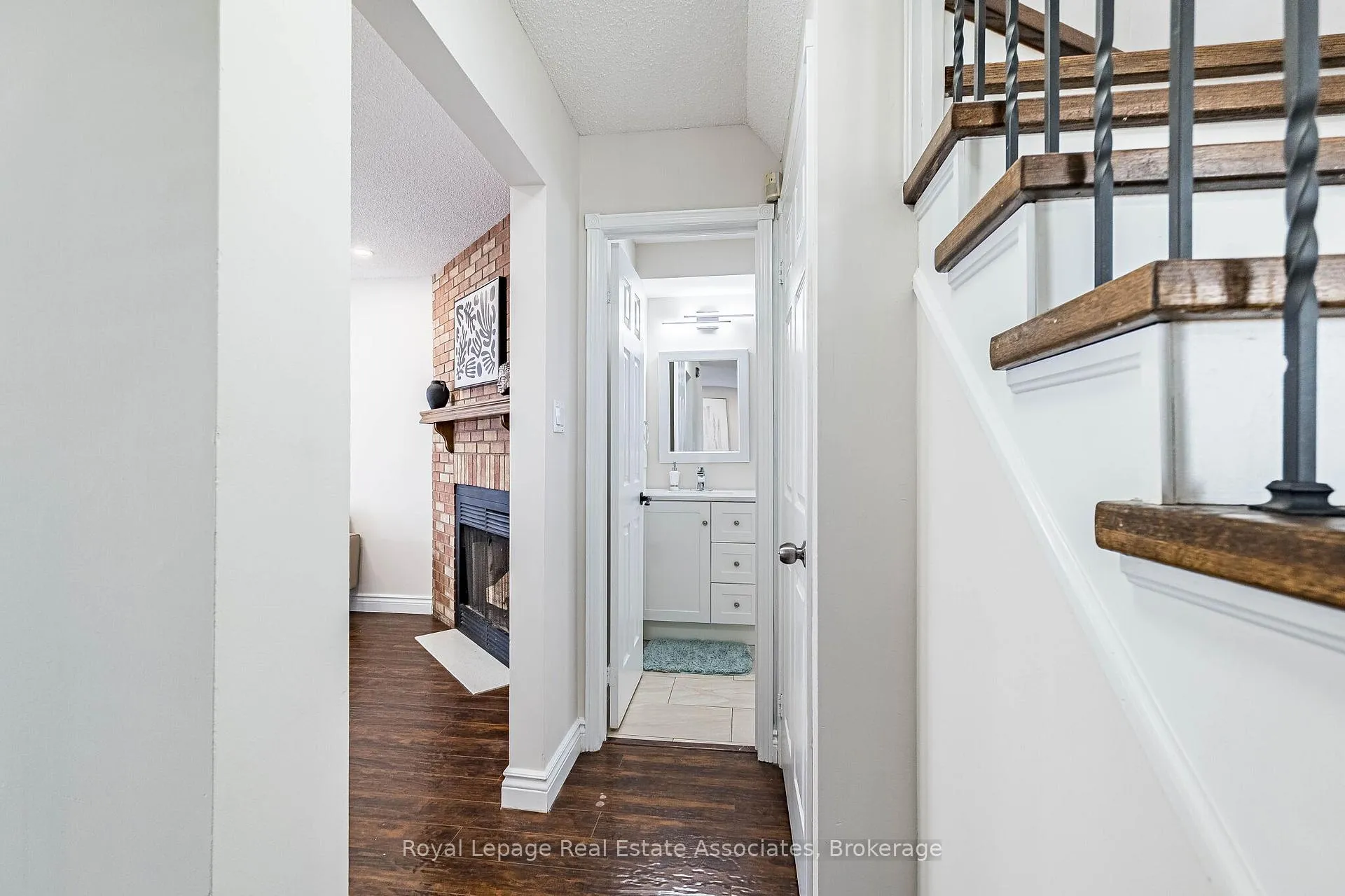 Photo 21 of 71 Drinkwater Drive, Brampton, Fletcher's West — HOMEH