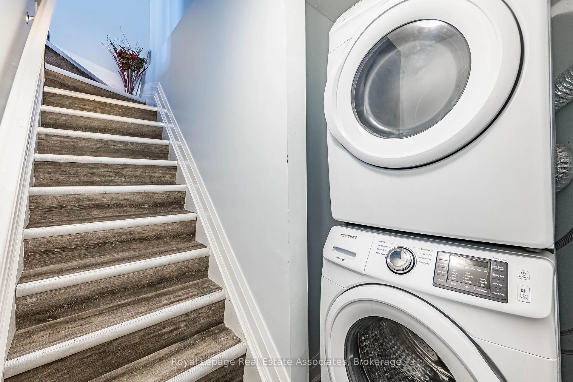 Photo 36 of 71 Drinkwater Drive, Brampton, Fletcher's West — HOMEH