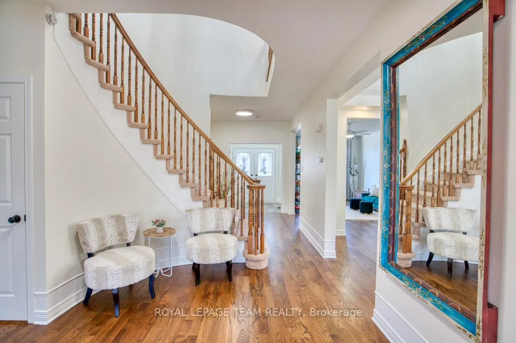 Photo 9 of 13 Shannondoe Crescent W, Ottawa, Kanata - Bridlewood — HOMEH
