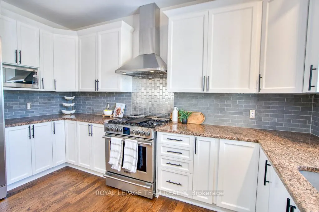 Photo 15 of 13 Shannondoe Crescent W, Ottawa, Kanata - Bridlewood — HOMEH