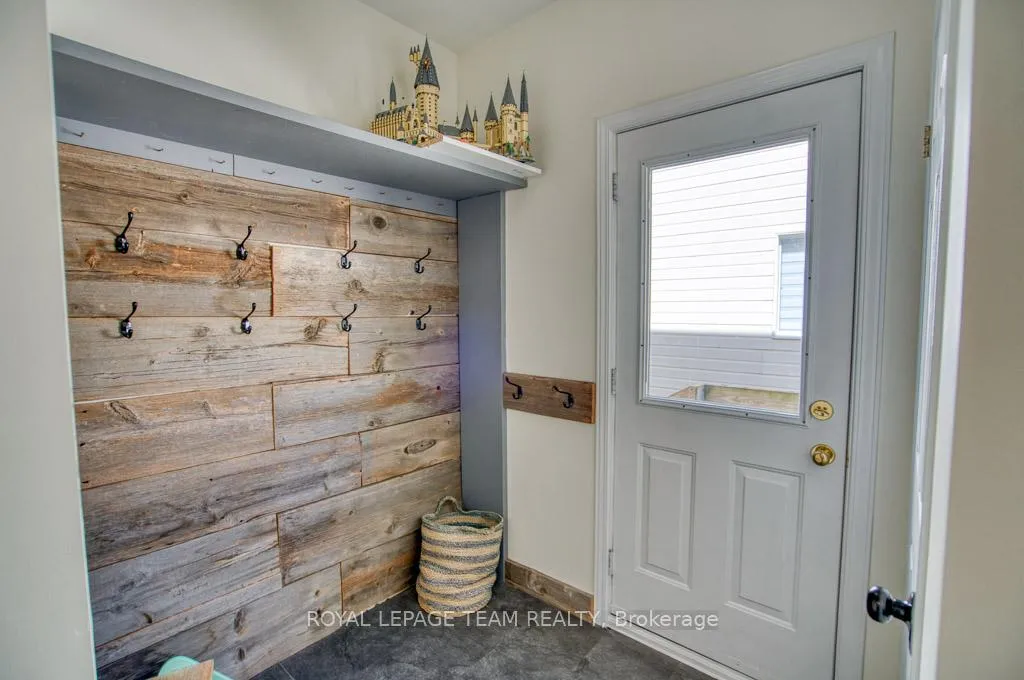 Photo 23 of 13 Shannondoe Crescent W, Ottawa, Kanata - Bridlewood — HOMEH