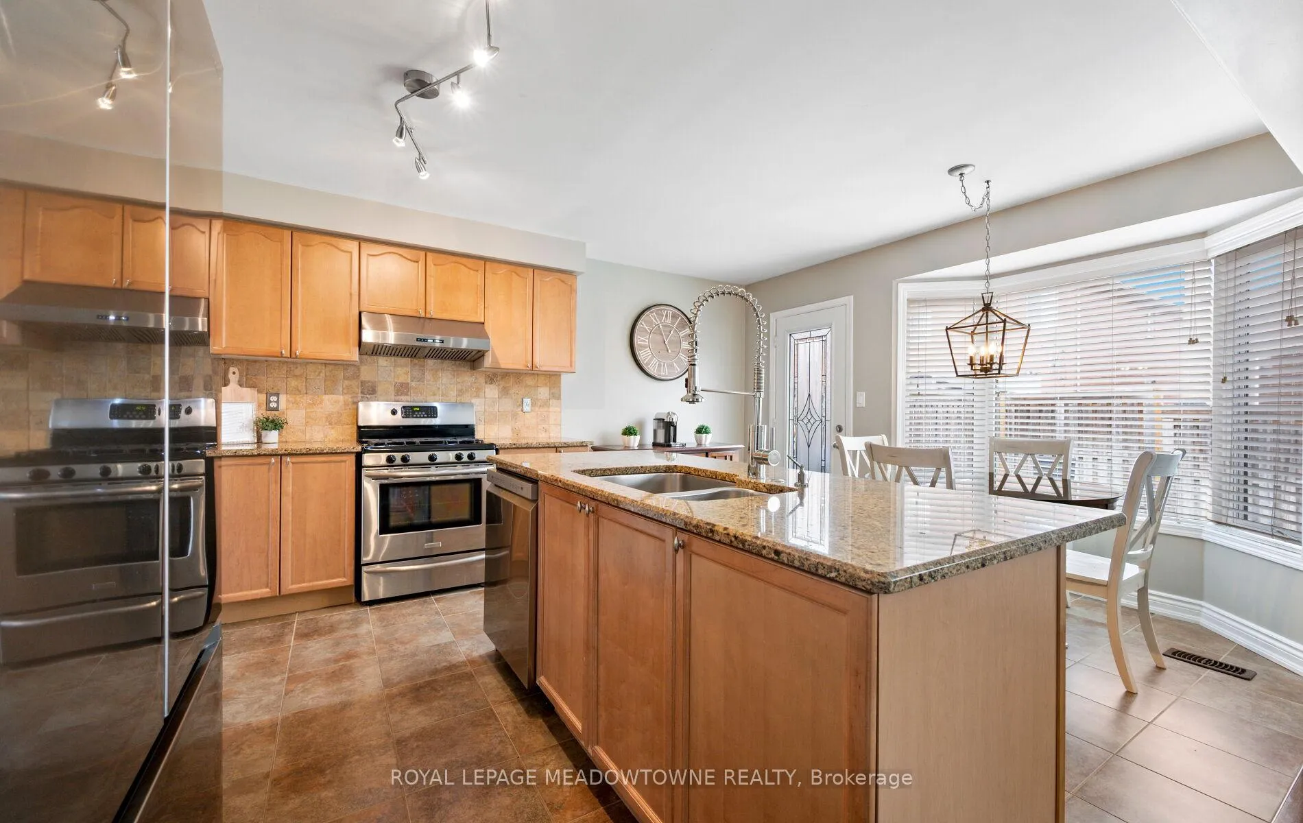 Photo 20 of 6 Clyde Road, Brampton, Credit Valley — HOMEH